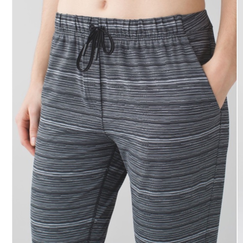 Lululemon Jet Crop Slim